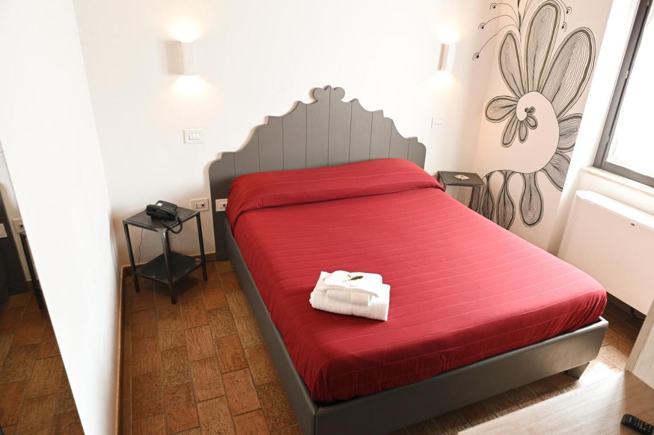 צ'יביטאנובה מארקה Moretti Village - B&B מראה חיצוני תמונה