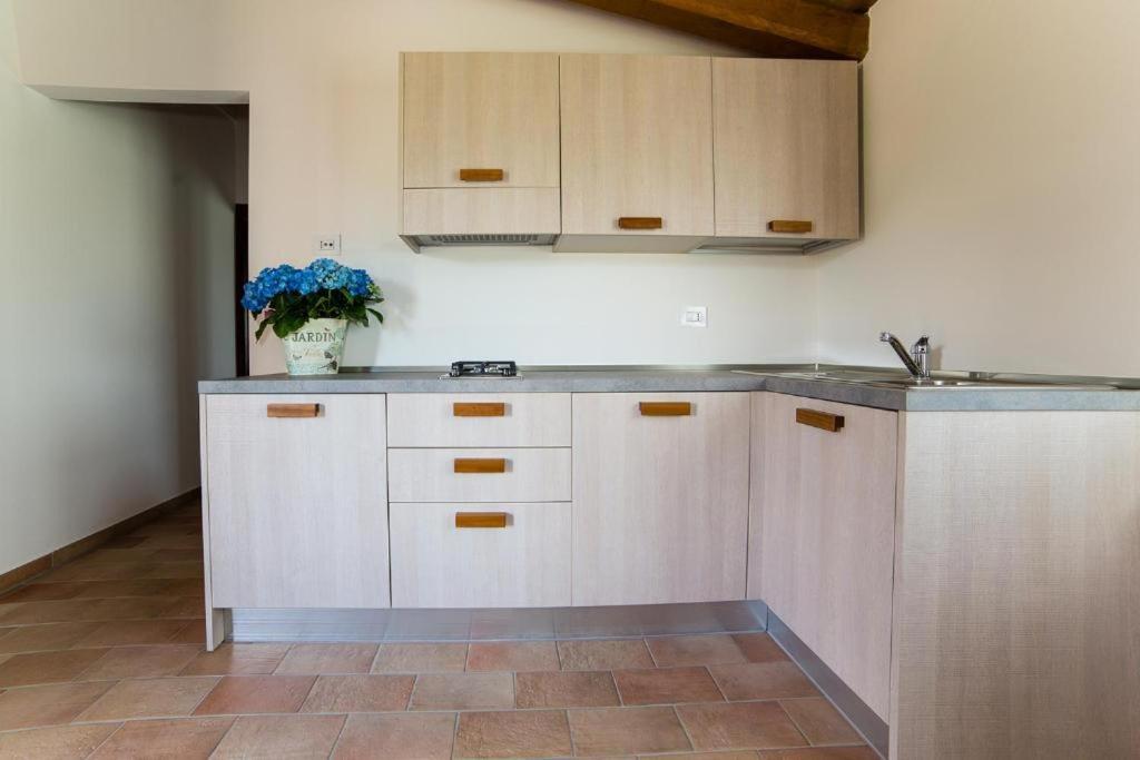 צ'יביטאנובה מארקה Moretti Village - B&B מראה חיצוני תמונה