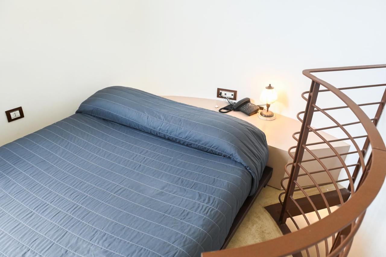 צ'יביטאנובה מארקה Moretti Village - B&B מראה חיצוני תמונה