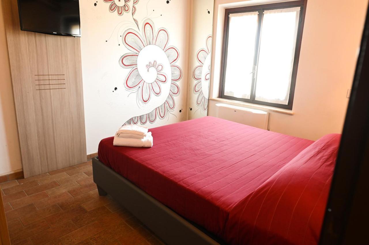 צ'יביטאנובה מארקה Moretti Village - B&B מראה חיצוני תמונה