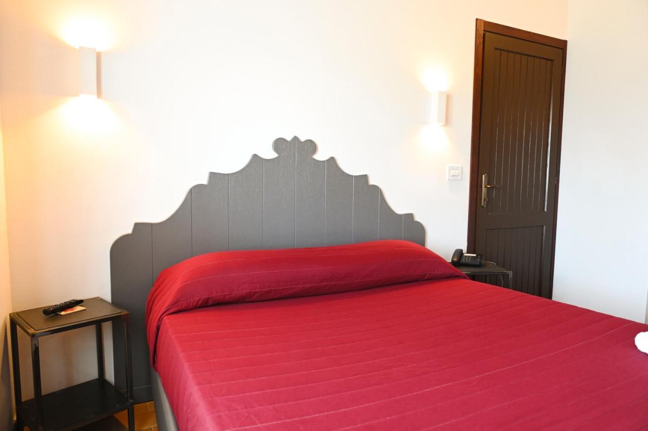 צ'יביטאנובה מארקה Moretti Village - B&B מראה חיצוני תמונה