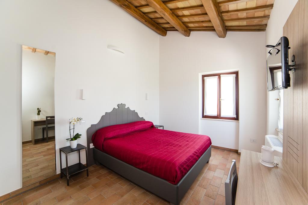 צ'יביטאנובה מארקה Moretti Village - B&B מראה חיצוני תמונה