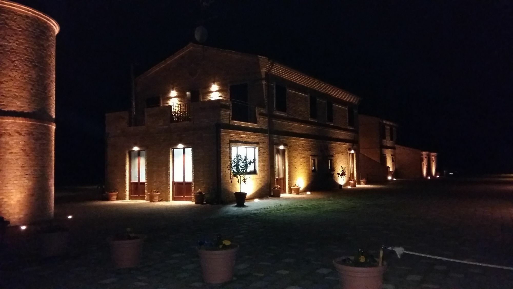 צ'יביטאנובה מארקה Moretti Village - B&B מראה חיצוני תמונה